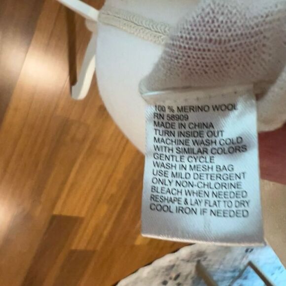 Alex Marie sweater - Picture 8 of 8